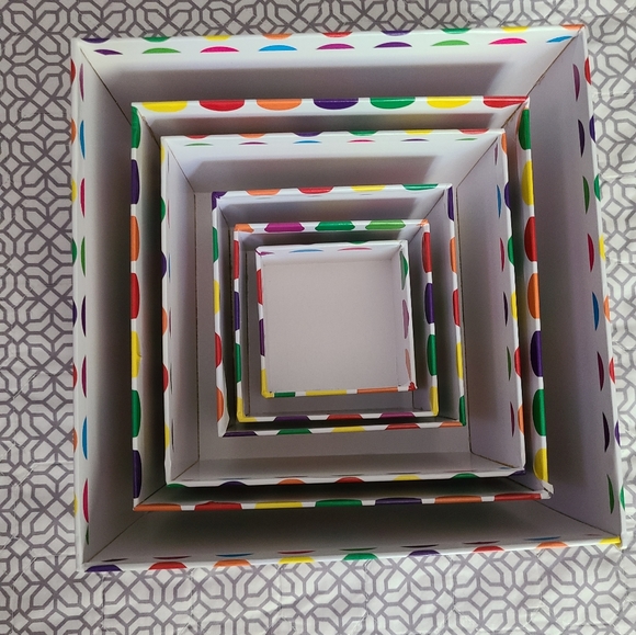 Gift Boxes - Picture 2 of 6